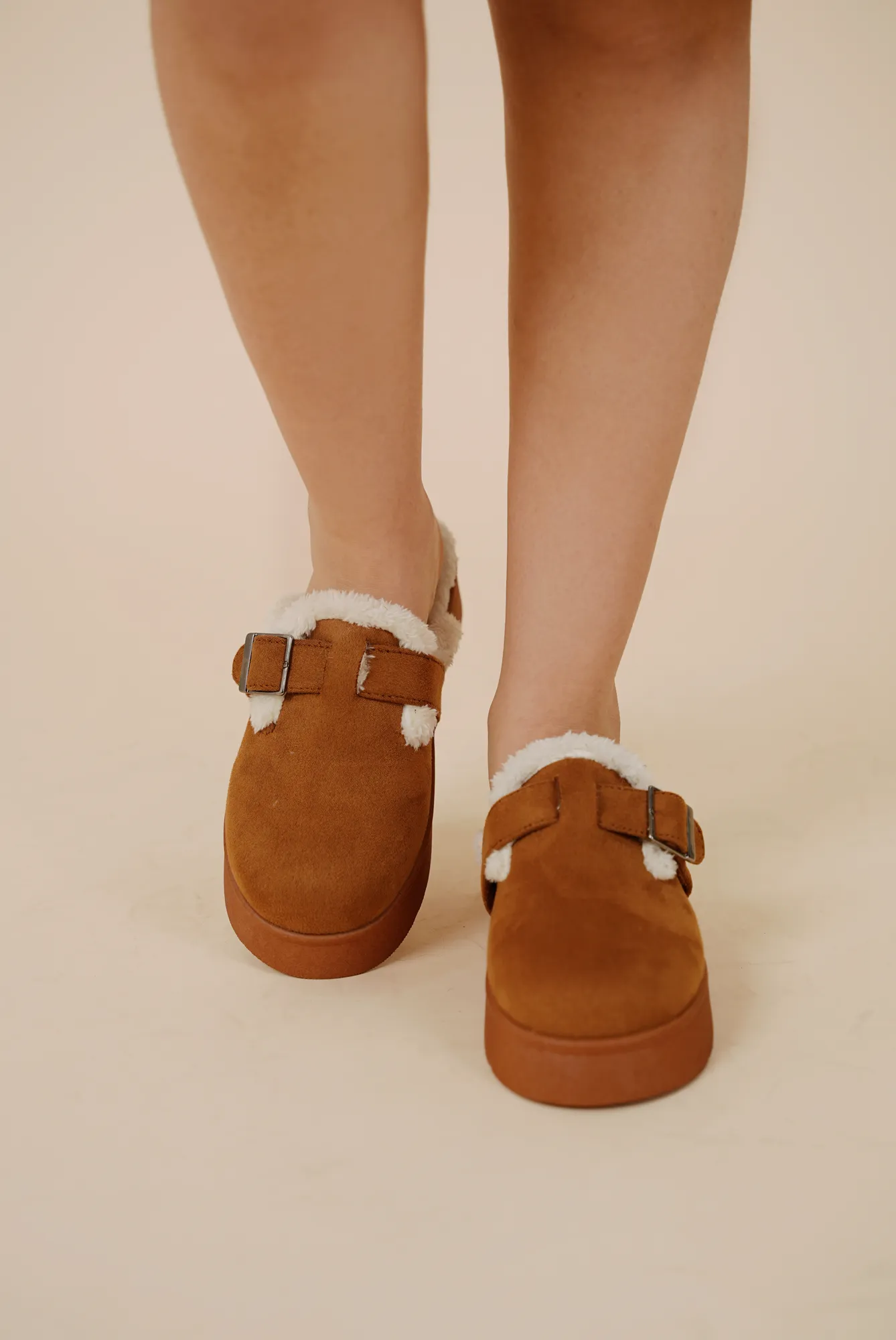 Faux Fur-Lined Suede Clogs - Camel