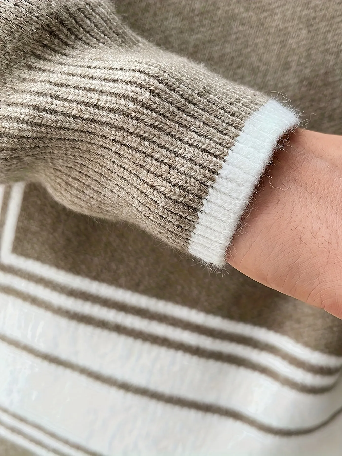 JESTON | Color-Blocking Knitted Mens Sweater