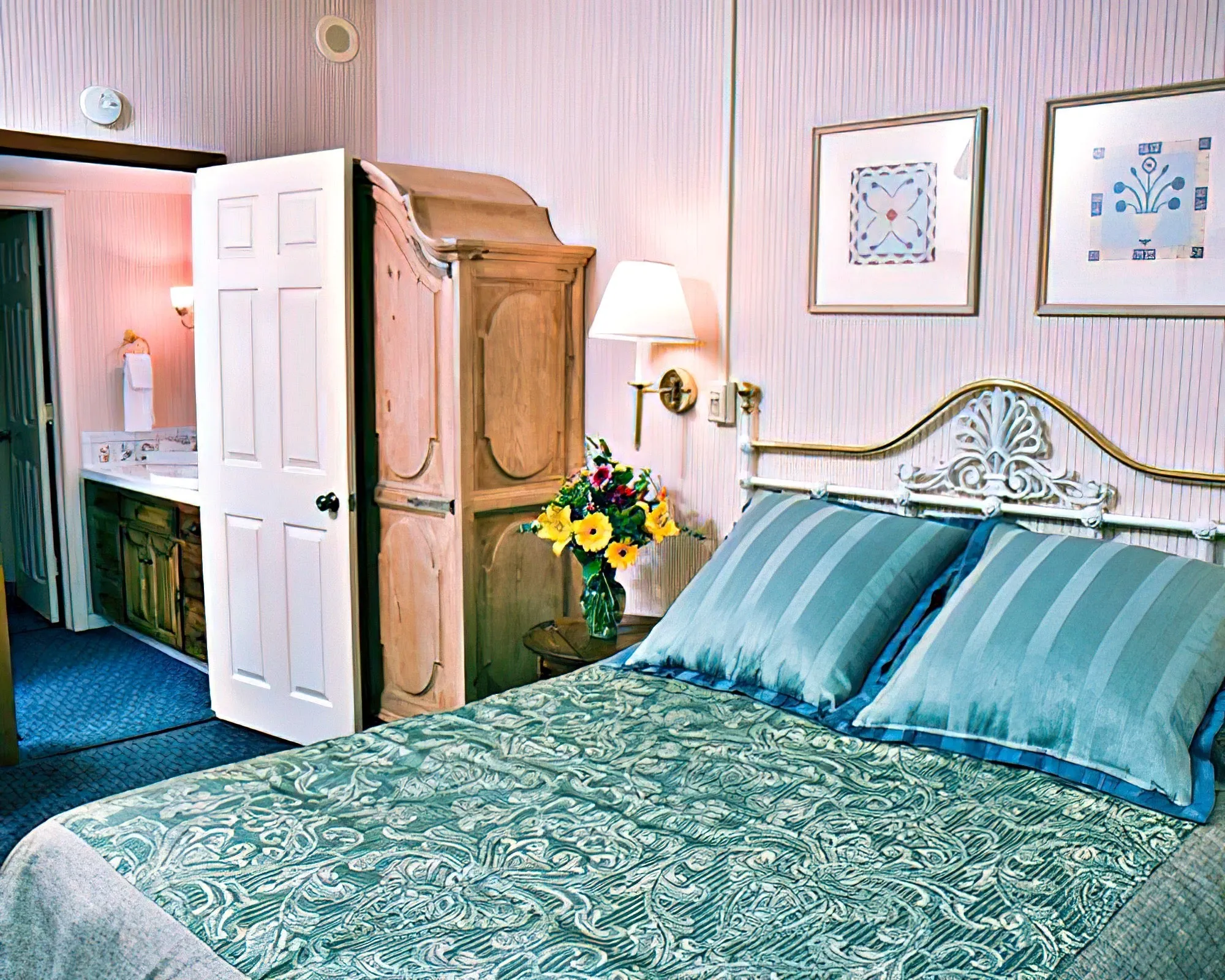 Olympic Village Inn