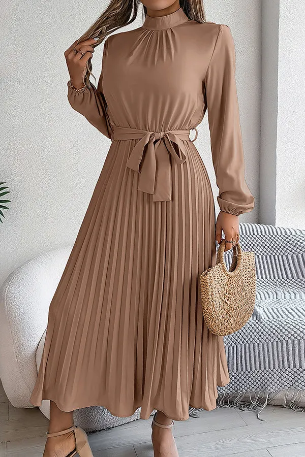 Sabrina Elegant Collar Pleated Midi Dress