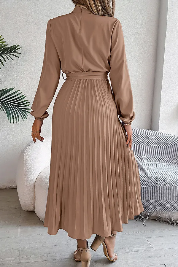 Sabrina Elegant Collar Pleated Midi Dress