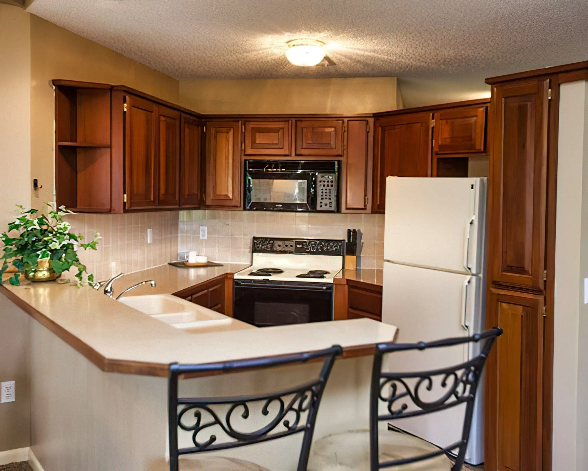 Stonebridge Village Condominiums